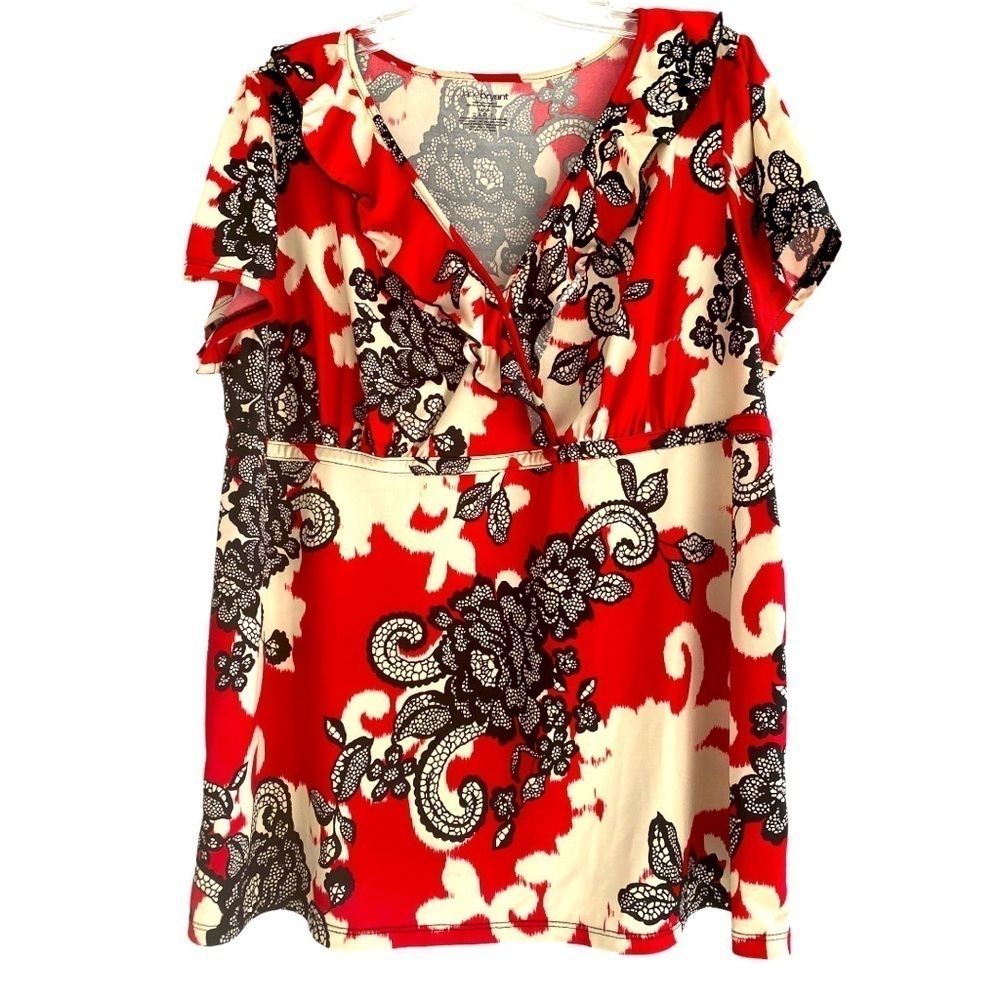 Top blouse Lane Bryant short sleeve V neck w tasteful ruffle trim empire 14-16
C